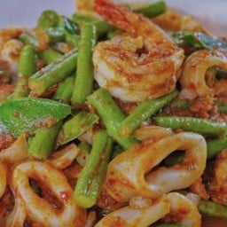 ข้าวพริกแกงทะเล