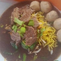 ก๋วยเตี๋ยวเนื้อ-หมูน้องศุภโชค
