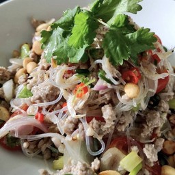 ยำวุ้นเส้นหมูสับ