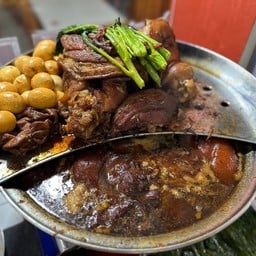 ข้าวขาหมู หรรมพเนจร สาขา3