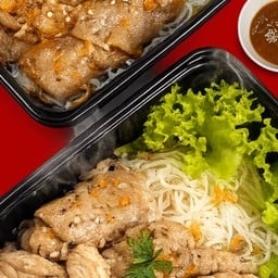 หมี่หมูย่าง โชตนา