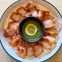 หมูกรอบดาวกระจาย