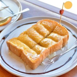 ปัง ปิ้ง ฉ่ำเนย นวลจันทร์