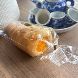 ครีมฮอร์นไส้วนิลลาฝอยทอง