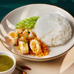 ข้าวหมึกคั่วไข่เค็ม