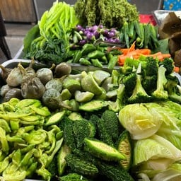 ผักสดลวดชุดกลาง