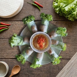 แหนมเนืองโรล