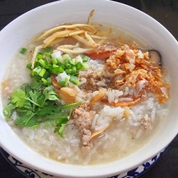 ข้าวต้มหมูสับ
