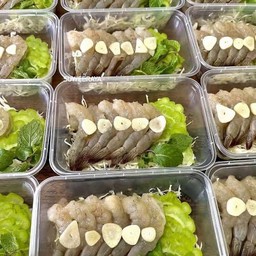 นาชา นาวา กุ้งแซ่บ