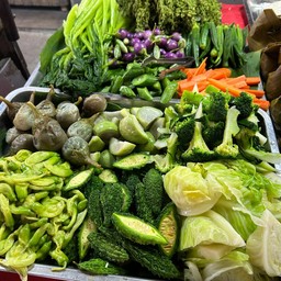 ผักสดลวกชุดใหญ่