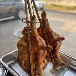 ไก่ย่างครึ่งตัว