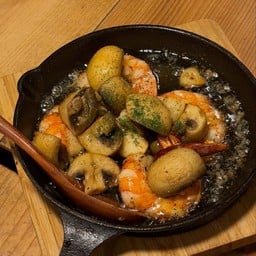 Tiny's Cafe タイニーズカフェ