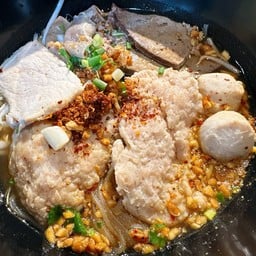 ต้มยำเครื่องในหมู ธรรมดา