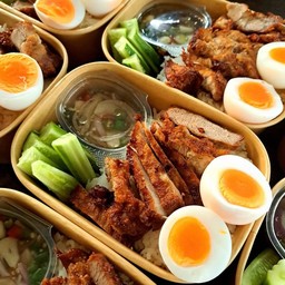 ข้าวหมูทอด