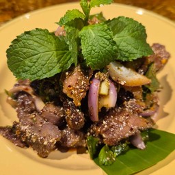 น้ำตกคอหมูย่าง