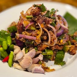 ฉลอง อีสานเลิฟเว่อร์