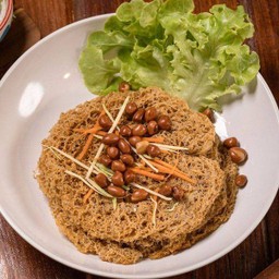 ยำปลาดุกฟู   ငါးခူကြွပ်သုပ်