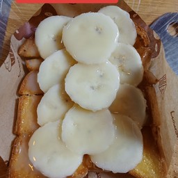 ขนมปังปิ้ง ริมหนน