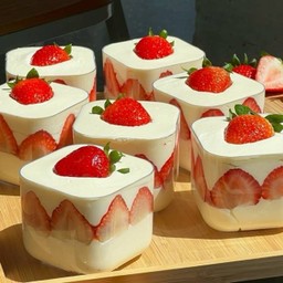 CAKE BOX