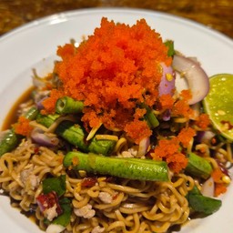 ตำมาม่าไข่กุ้ง