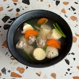 ต้มจืดเต้าหู้หมูสับสาหร่าย
