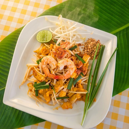ผัดไทย ทอดหอย