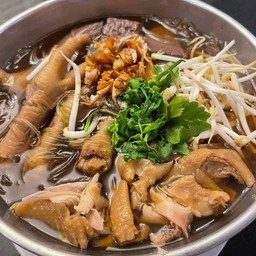 ก๋วยเตี๋ยวไก่ฉีก