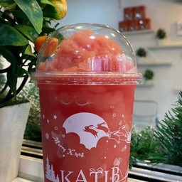 สตอเบอร์รี่ ปั่นสมูทตี้