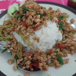 กะเพราหมูสับ