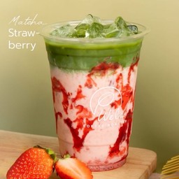 Iced Matcha Strawberry
