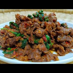 ผัดเผ็ดเนื้อ