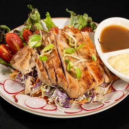 สลัดอกไก่ย่าง
