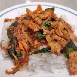 ผัดเผ็ดหมูป่าราดข้าว