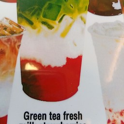 ชาเขียว สตอเบอรี่ (ไม่สุขภาพ ไม่ตีโต)