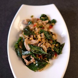 หมูผัดโหระพา