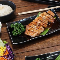 หมูย่างเทอริยากิ (Grilled Pork Teriyaki)
