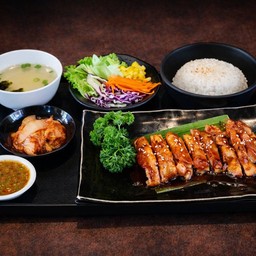 ไก่ย่างโซลซอส (Grilled chicken Korean)
