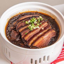 หมูสามชั้นอบผักกาดดอง