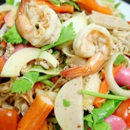 ศินัญยำแซ่บและตามสั่ง เอื้ออาทรหนองแขม เพชรเกษม81