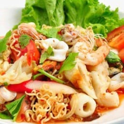 ครัวไทบ้านตามสั่ง( ยำแซบ)