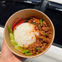 ผัดพริกแกงหมูสับ