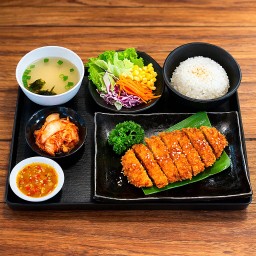 ไก่ทอดเทอริอยากิ (Fried Chicken Teriyaki)