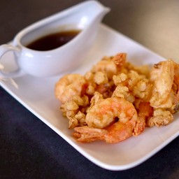 กุ้งกระเทียมชุบแป้งทอด