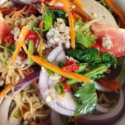 แป้งตำละยำ ตลาดจตุจักรลำพูน