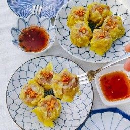 ขนมจีบตระกูลจัง(ซอยปั้มแก๊สเก่า)