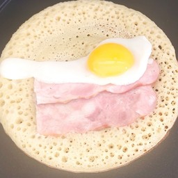 โตเกียวเบคอนไข่ดาว