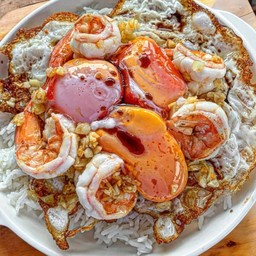 เมนูข้าวไข่เบียดลาวาล้นจิ้มคู่ซีฟู๊ดสุดแซ่บ