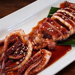 ปลาหมึกย่างเกาหลี (Korean style Grilled Squid)