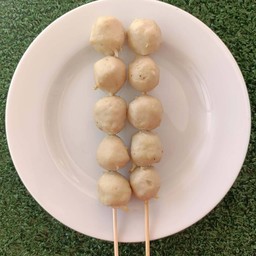 ลูกชิ้นปิ้งน้ำจิ้มมะขาม - หน้าศาลากลาง