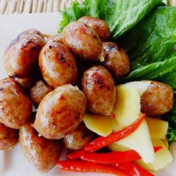 ไส้กรอกอีสาน น้องฝันดี